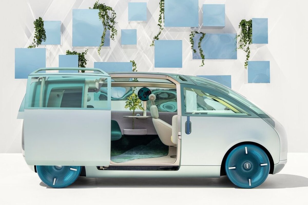 Mini Vision Urbanaut Concept - 2021