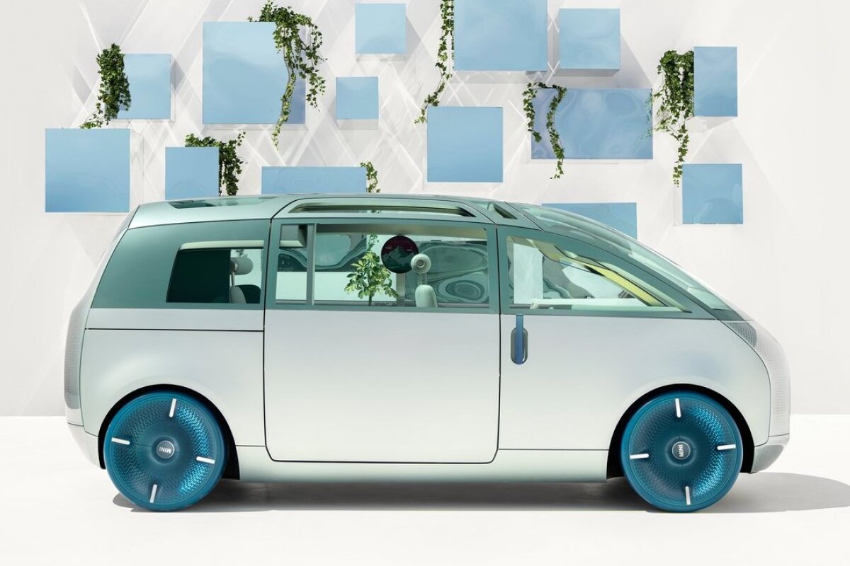 Mini Vision Urbanaut Concept - 2021