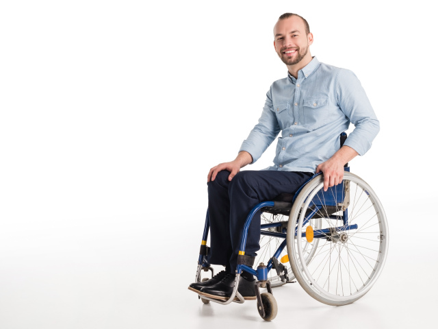 invalid, ŤZP, invalidný vozík, úsmev