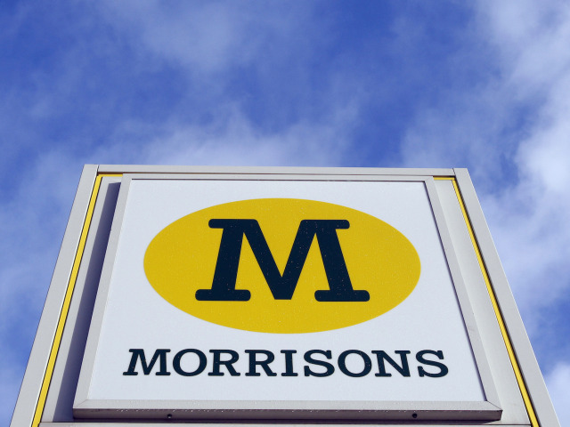 Británia Morrisons prevzatie Fortress súhlas