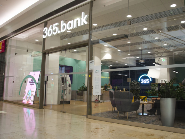 365.bank otvára svoje prvé pobočky