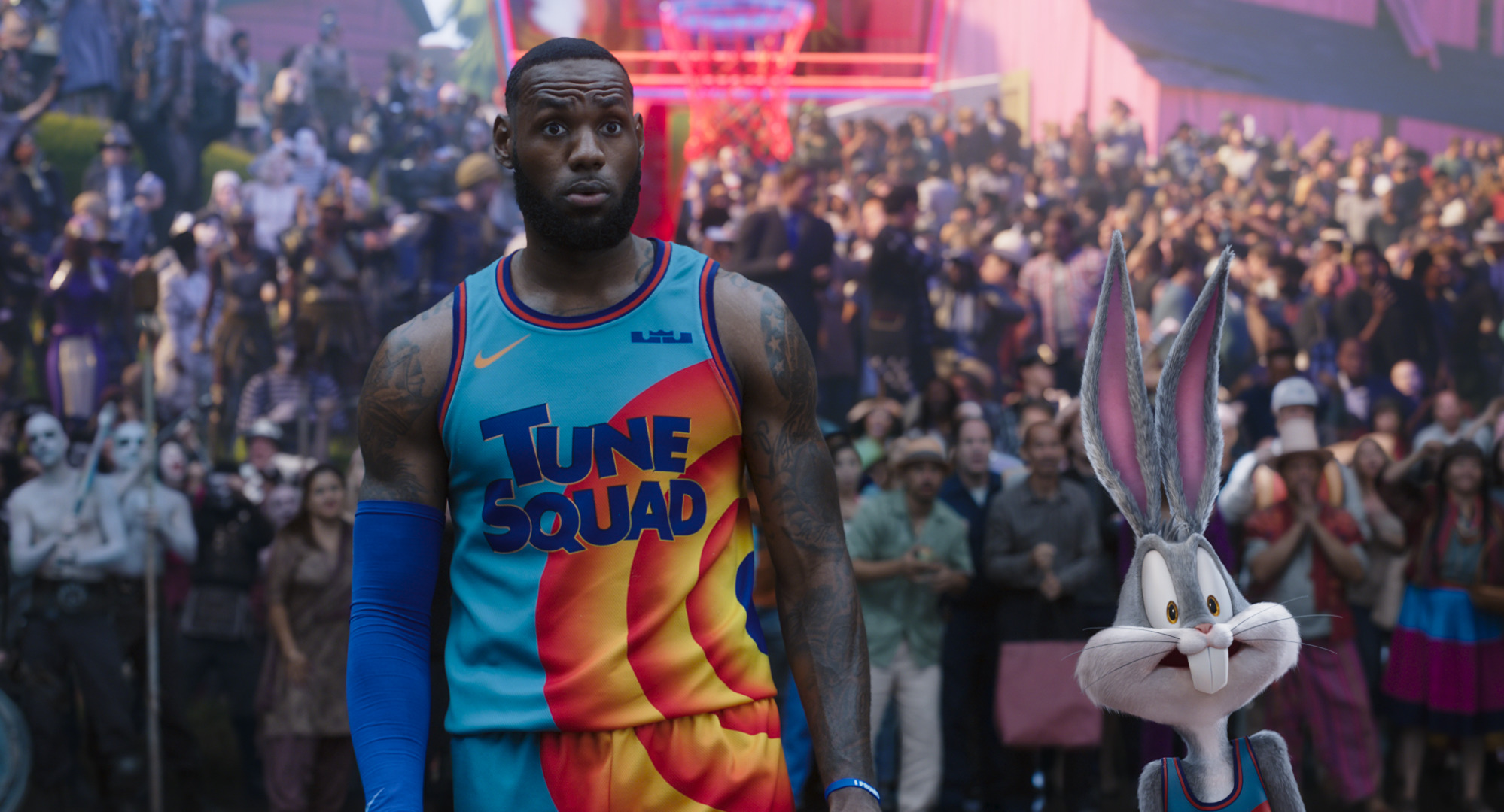 Hlavnou hviezdou v druhom pokračovaní je LeBron James.