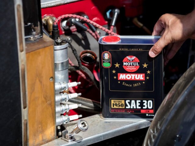Motul - oleje pre staršie autá