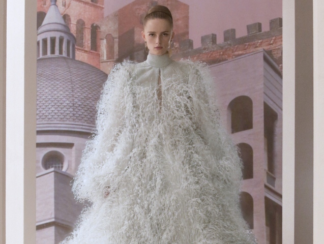 FENDI COUTURE LOOK 22