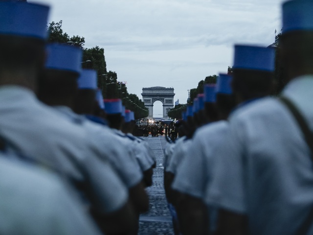 Champs-Elysées / Víťazný oblúk / Bastila