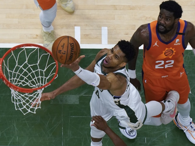 Milwaukee Bucks, Giannis Antetokounmpo, Phoenix Suns, Deandre Ayton