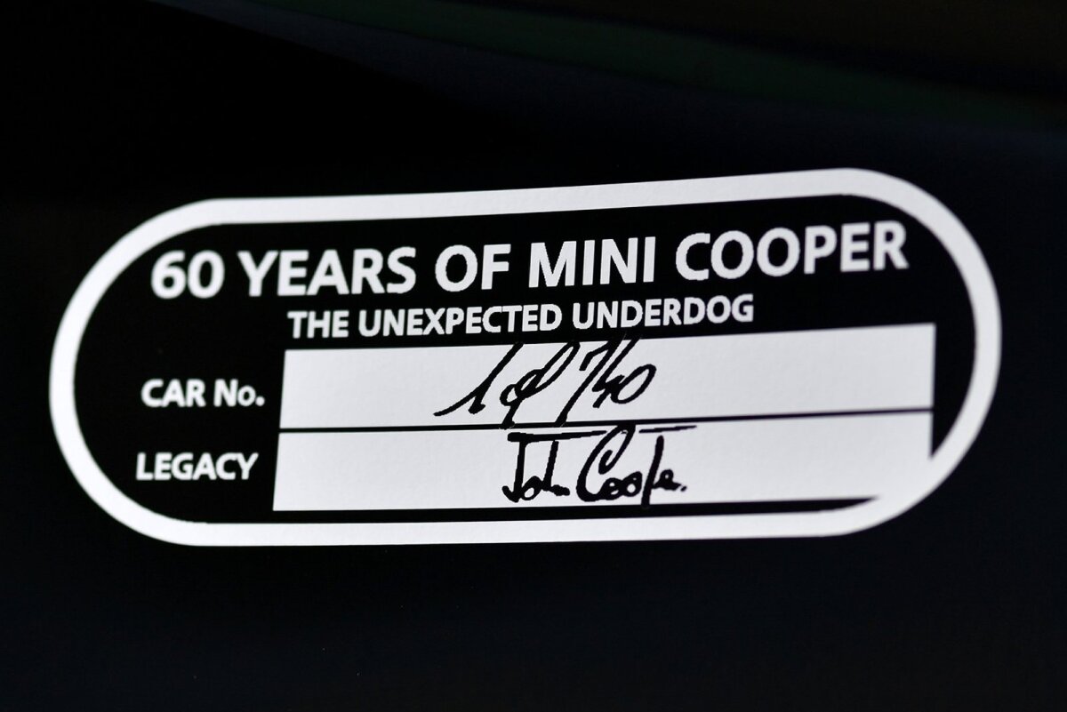 Mini Cooper Anniversary Edition - 2021