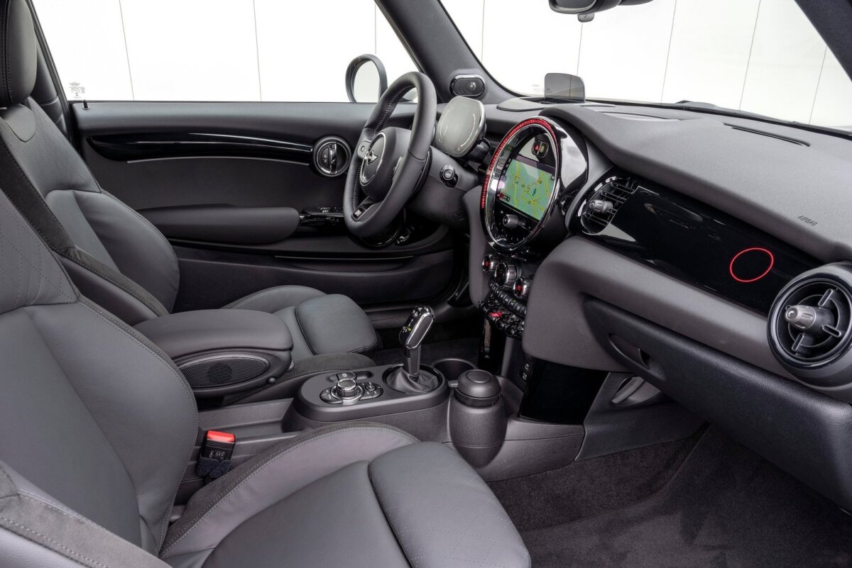 Mini Cooper Anniversary Edition - 2021