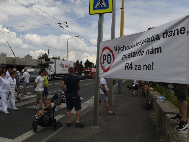 SR Nižná Šebastová doprava cesta protest blokáda POX
