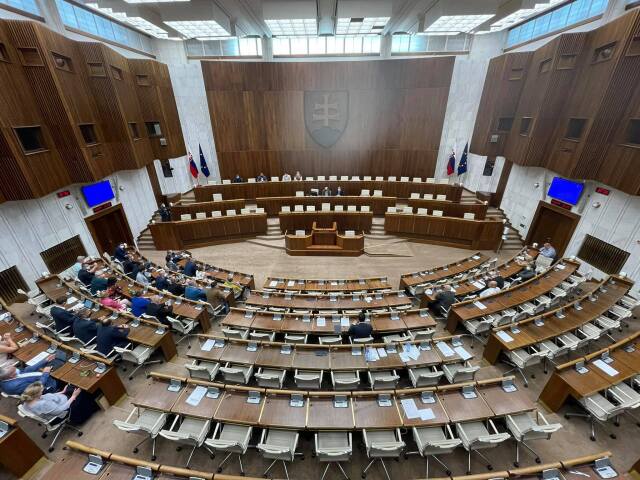 nr sr parlament