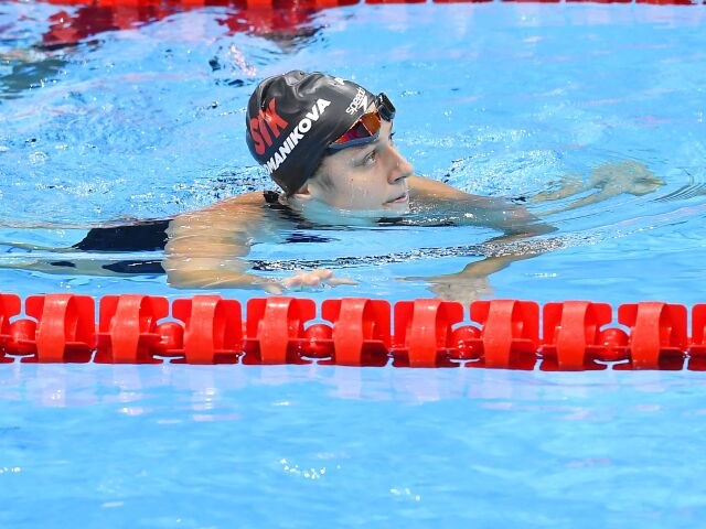 Japonsko OH2020 SR plávanie rozplavby prsia 100 m