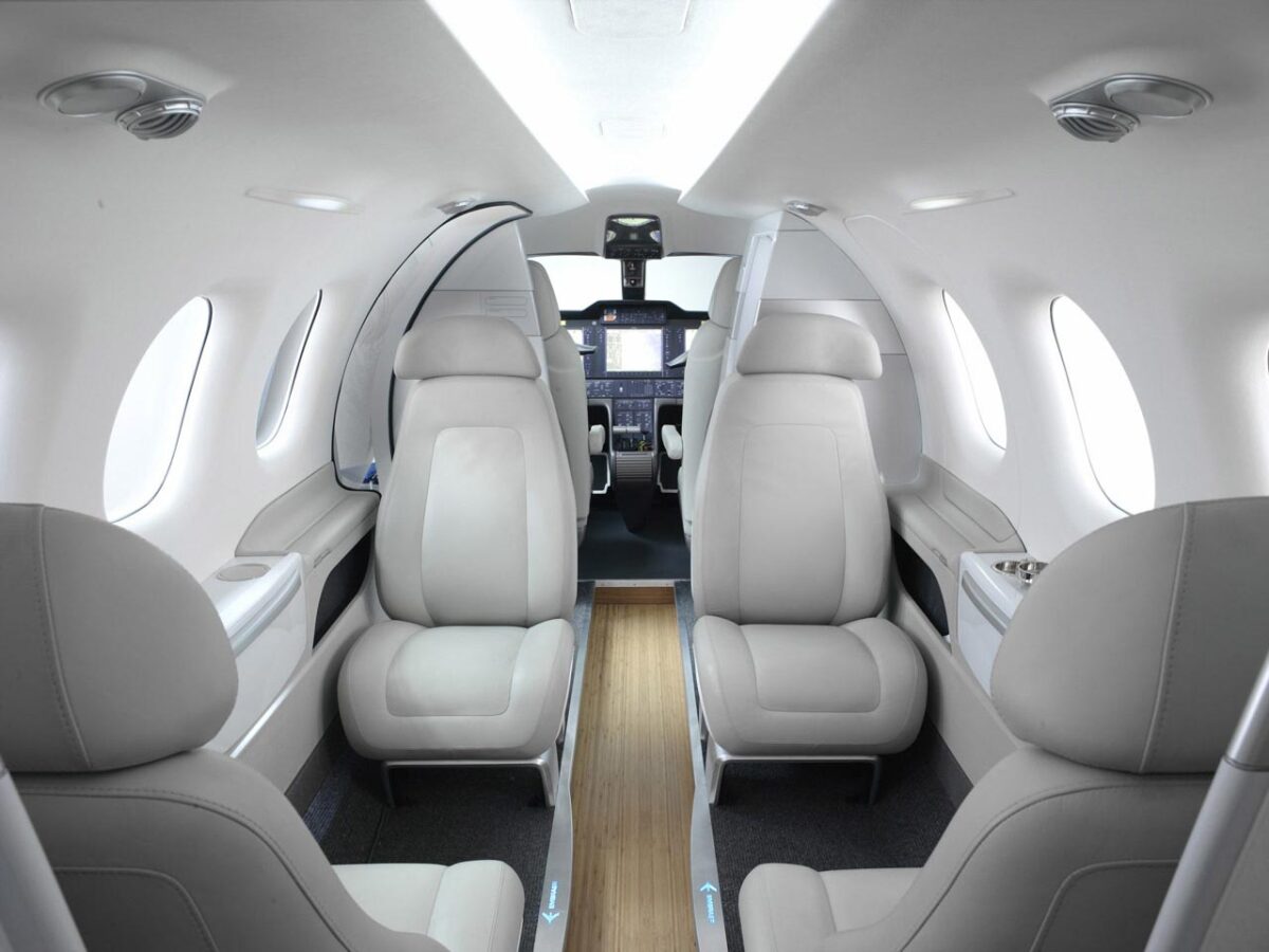 Phenom 100 8