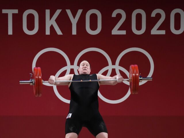 Japonsko OH2020 Vzpieranie Športovkyňa Transrodová  Prvá