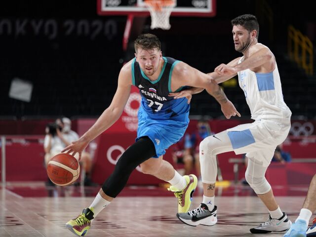 Japonsko OH2020 Basketbal C muži Argentína Slovinsko
