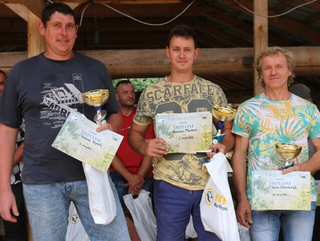 Traja najlepší: Radovan Sepeši (zľava), Marek Marko a Šimon Smoleňák.