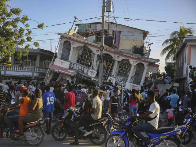 Haiti / Les Cayes / Zemetrasenie /