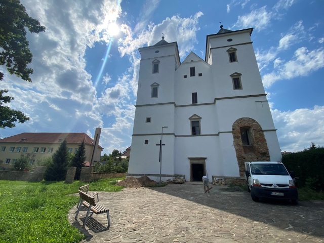 SR Zborov kostol rekonštrukcia svätá Žofia POX