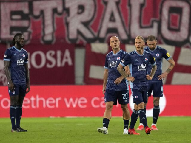 Grécko Futbal EL play off 1. zápasy Olympiakos Slovan