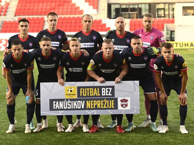 SR Futbal FL 1. kolo Trenčín ViOn TNX