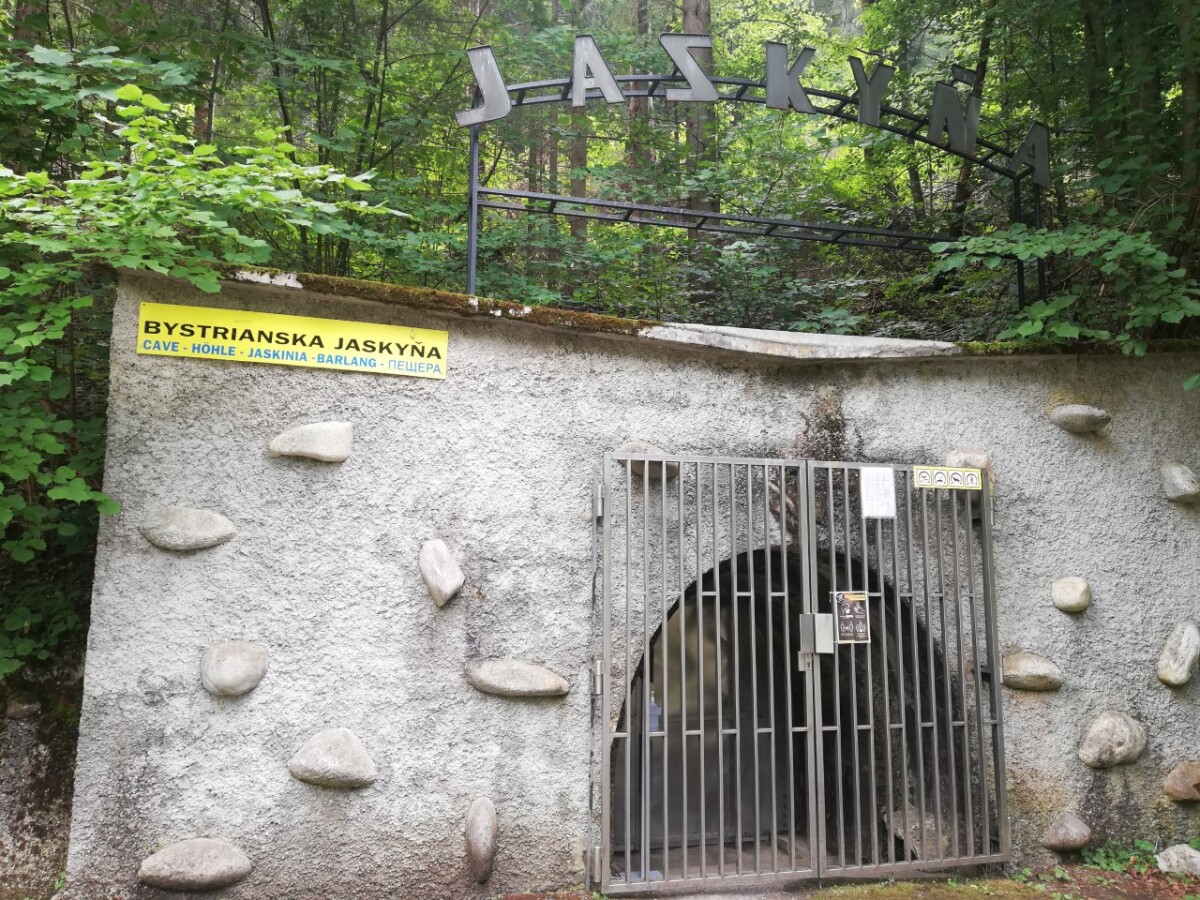 Bystrianska jaskyňa