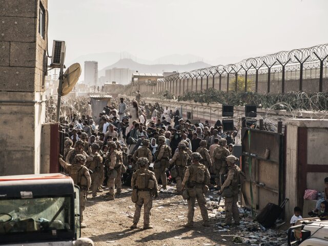 Afganistan Taliban Kábul dobytie letisko USA evakuácia