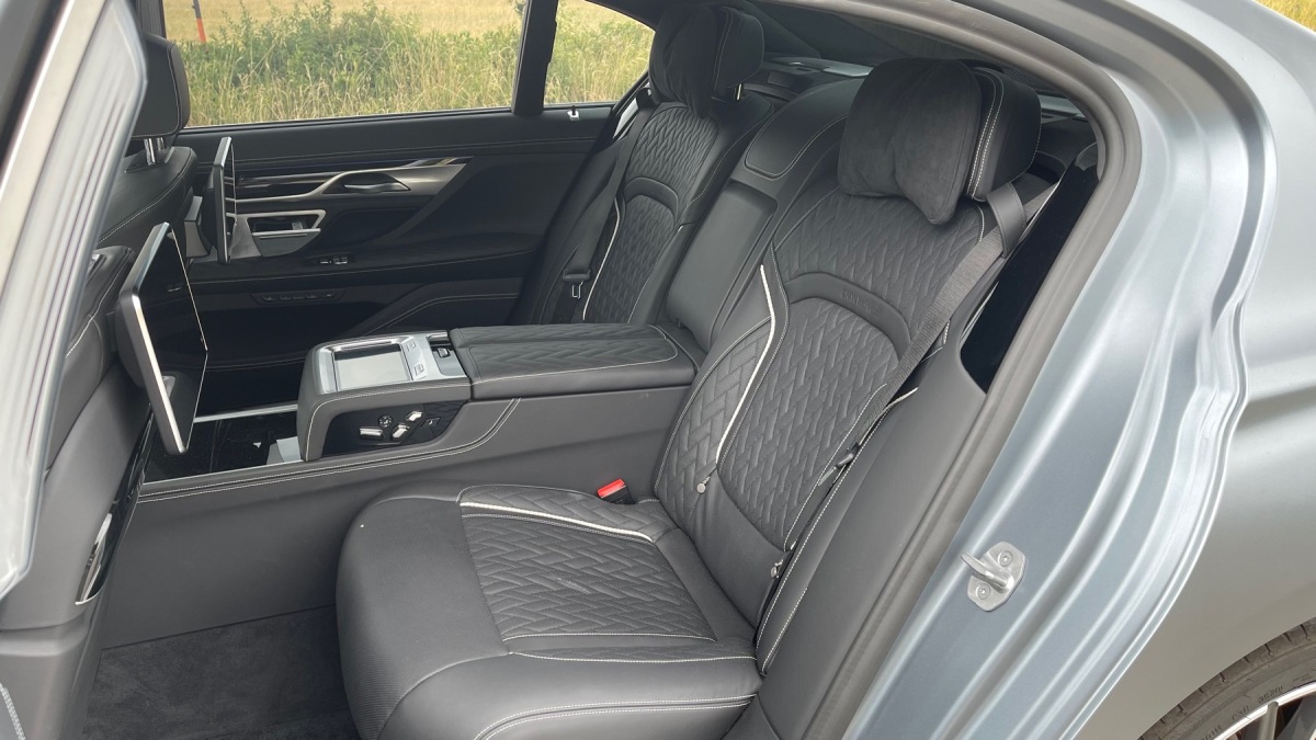 BMW 740Ld xDrive (2021)