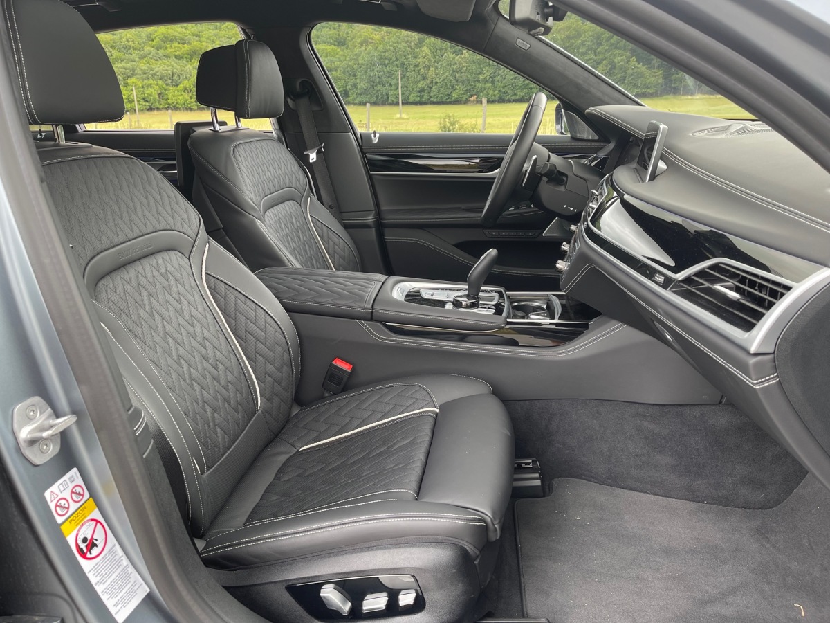 BMW 740Ld xDrive (2021)