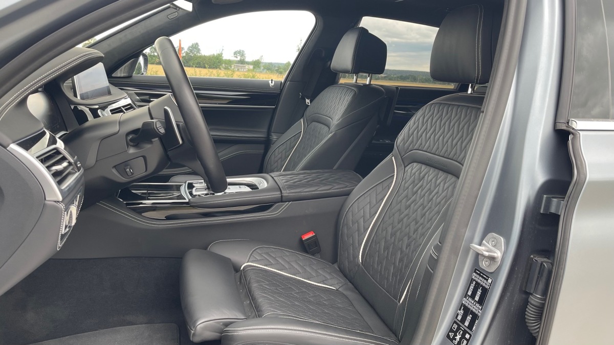 BMW 740Ld xDrive (2021)