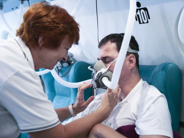 hyperbarická komora, oxygenoterapia, Adeli, postcovid