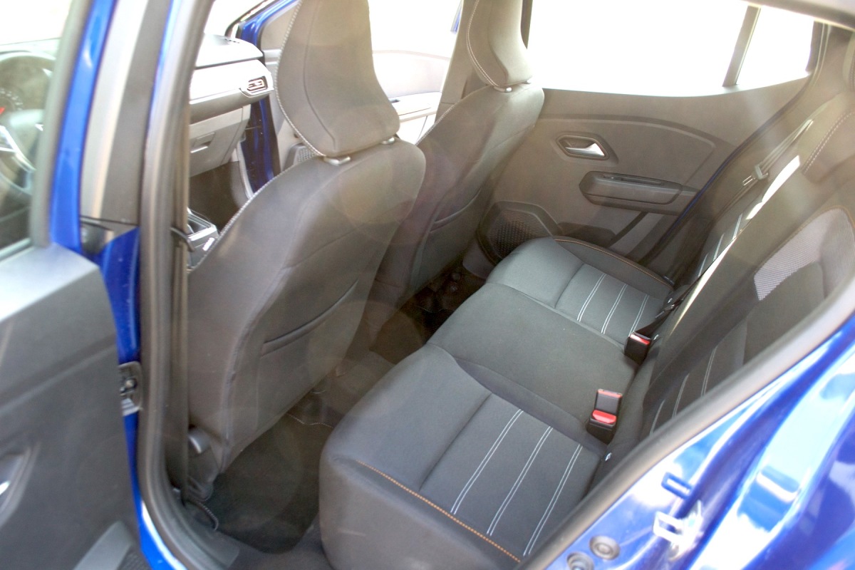 Dacia Sandero Stepway 1.0 TCe CVT (2021)