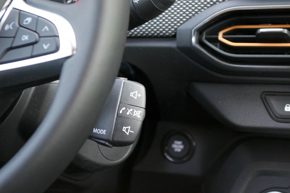 Dacia Sandero Stepway 1.0 TCe CVT (2021)