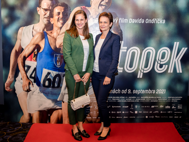 Danka Bartekova s mamou