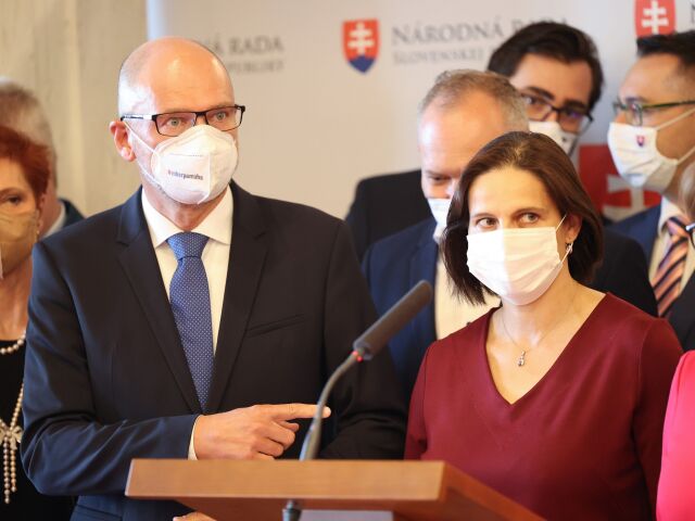 Mária Kolíková / Richard Sulík /