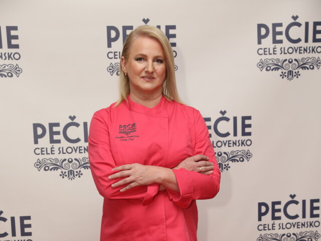 Jozefina Zaukolcova  porotkyna sou Pecie cele Slovensko 