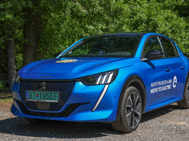 Peugeot e-208 GT - test 2021