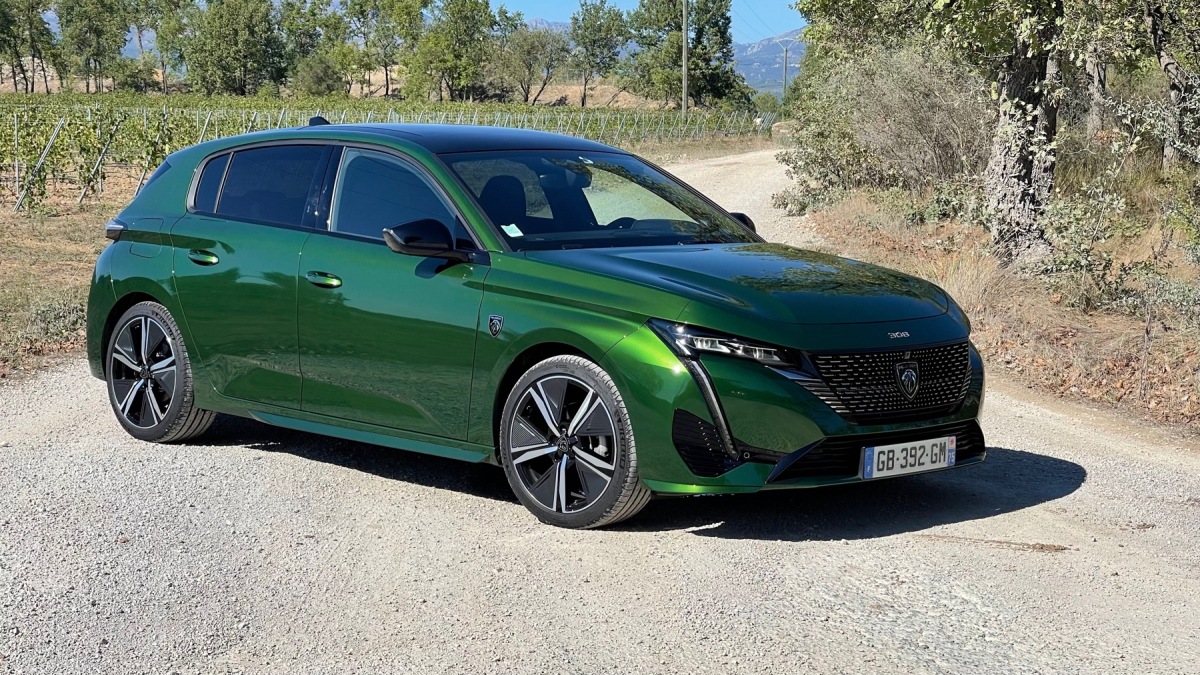 Peugeot 308 1.2 PureTech 130k EAT8 (2021)