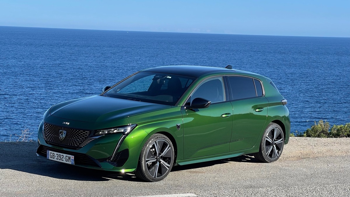 Peugeot 308 1.2 PureTech 130k EAT8 (2021)