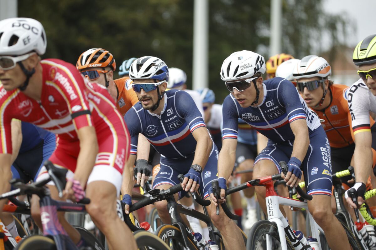 Julian Alaphilippe, Benoit Cosnefroy