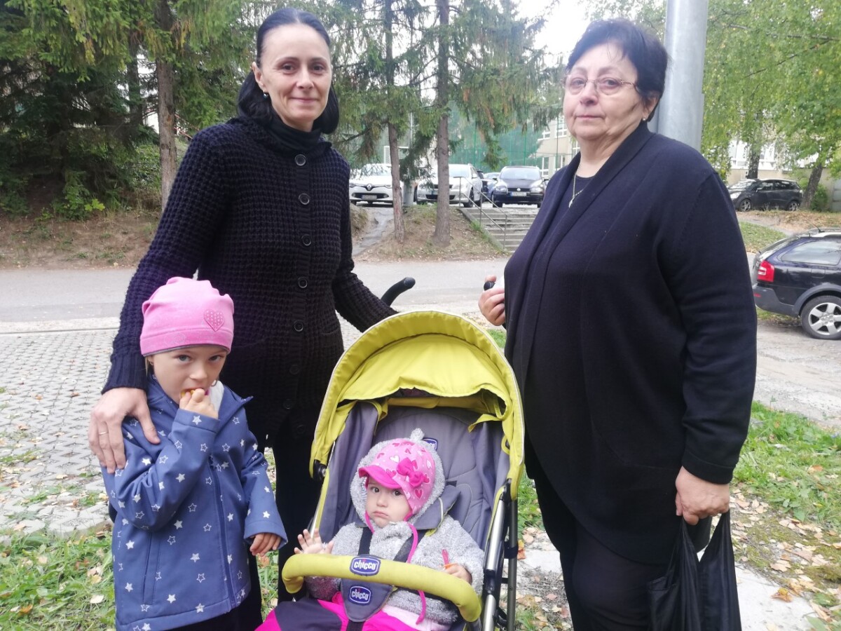 Lipa ako spomienka na obete choroby COVID-19