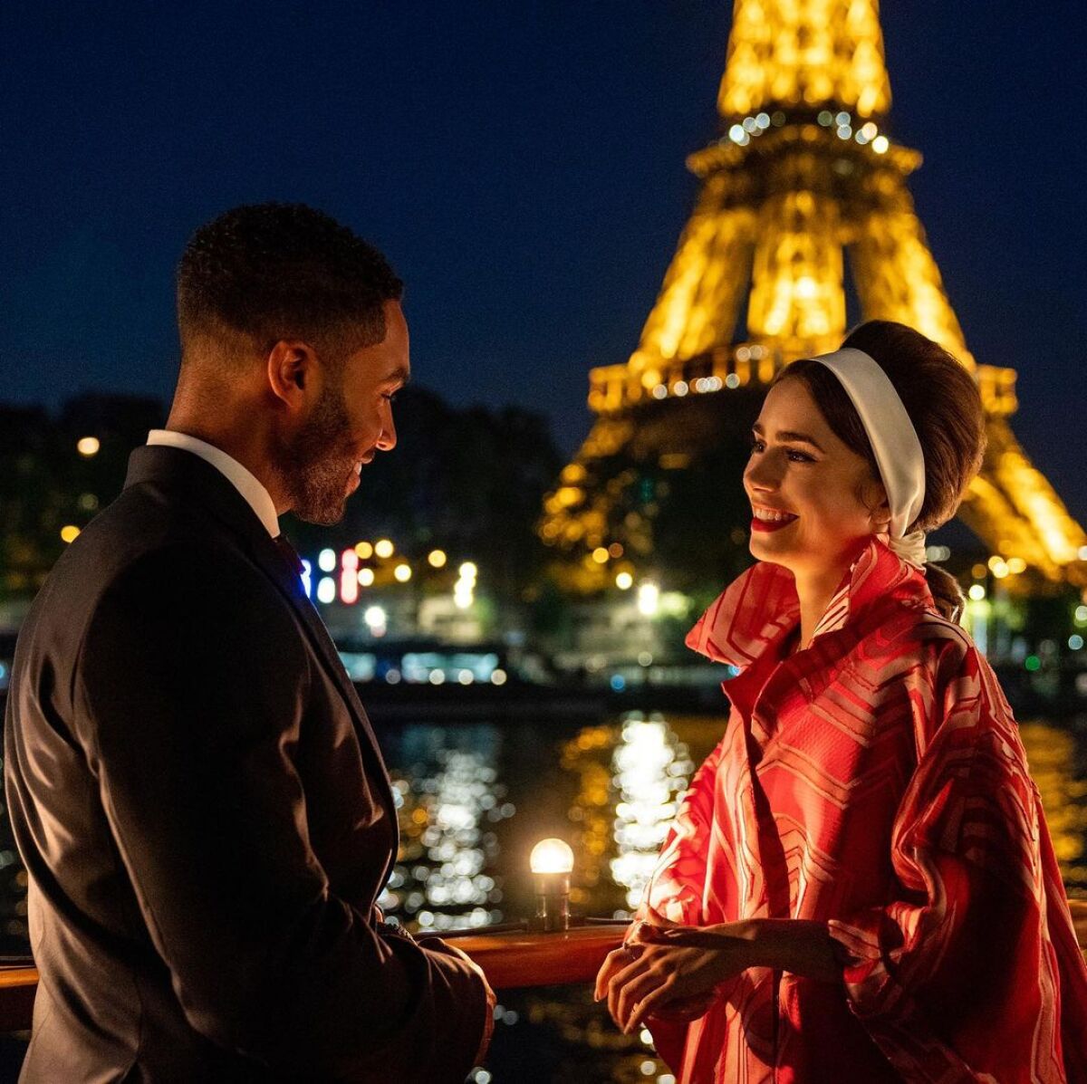 emily in paris, lily collins,
