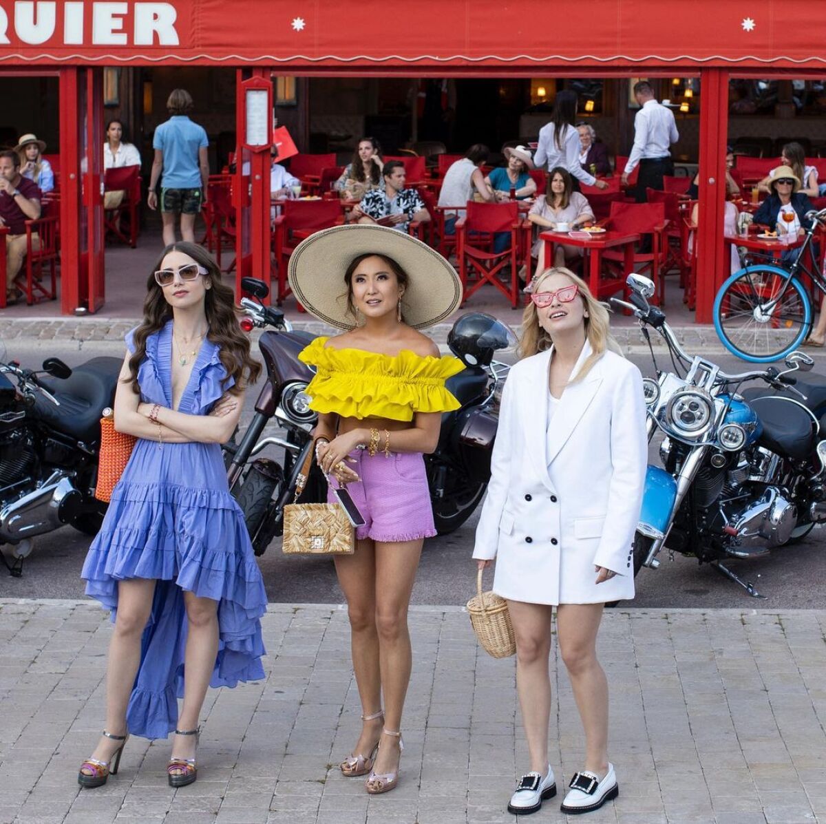 emily in paris, lily collins,