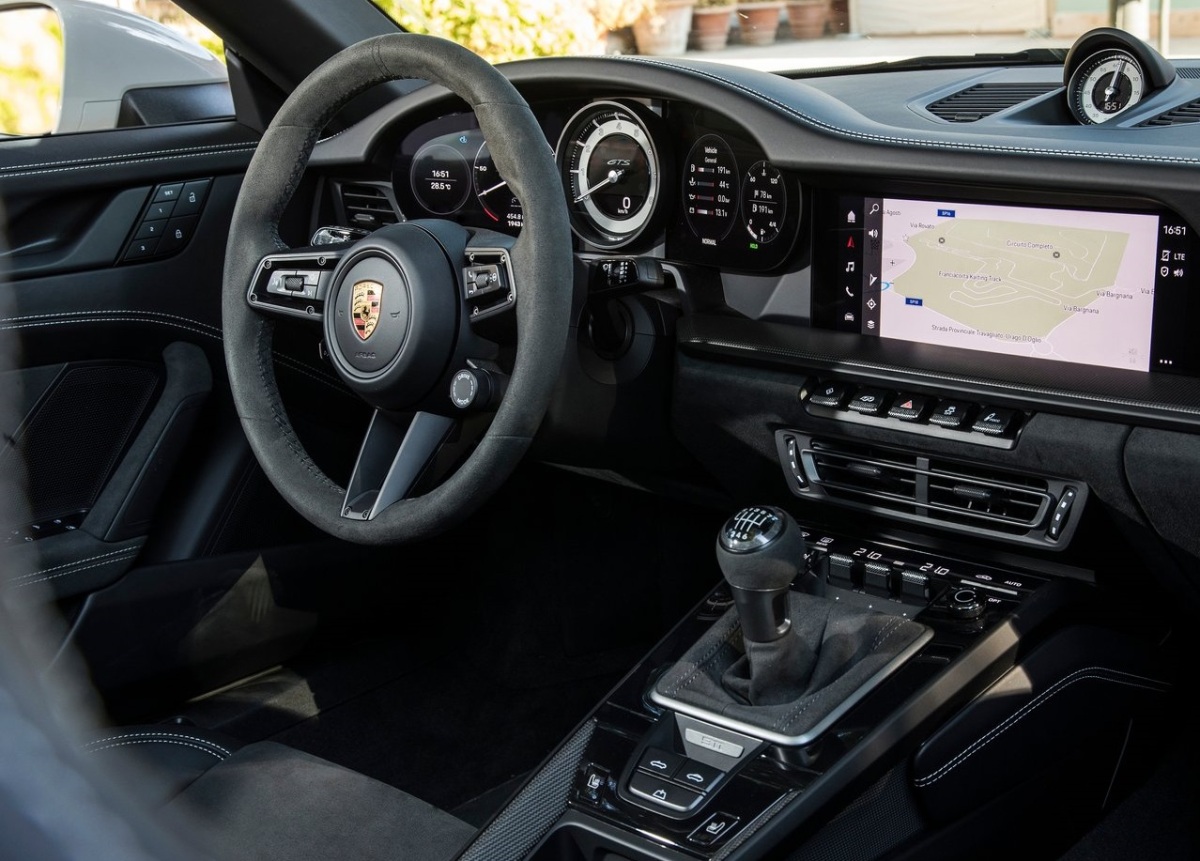 Porsche-911 Carrera 4 GTS Cabriolet-2022-1280-0d