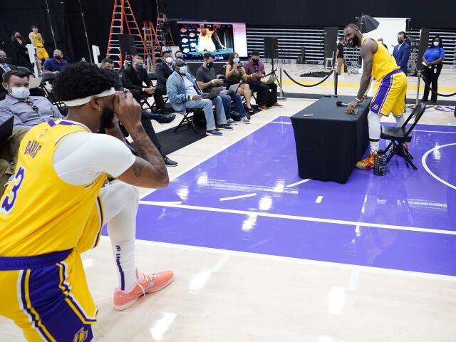 Anthony Davis, LeBron James