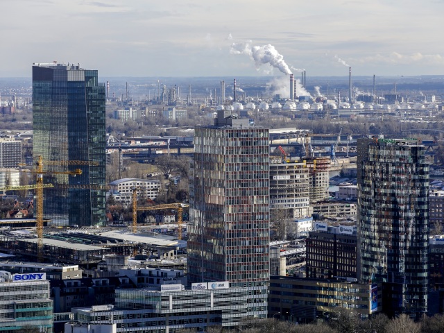 Slovnaft / Nivy Tower / CBC Tower / VÚB banka /