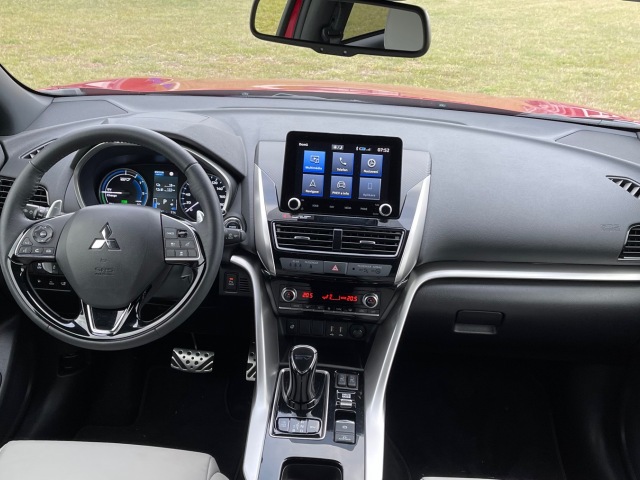 Mitsubishi Eclipse Cross PHEV (2021)