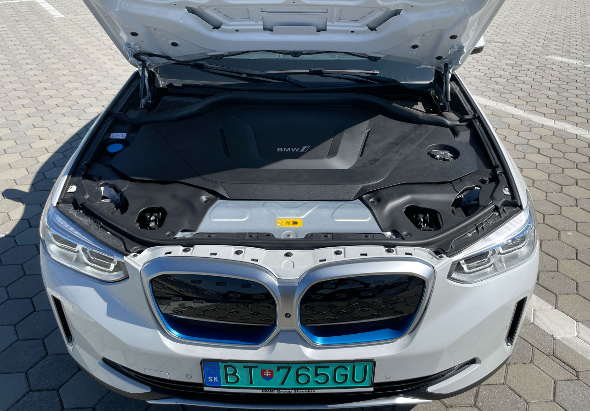 BMW iX3 - test 2021