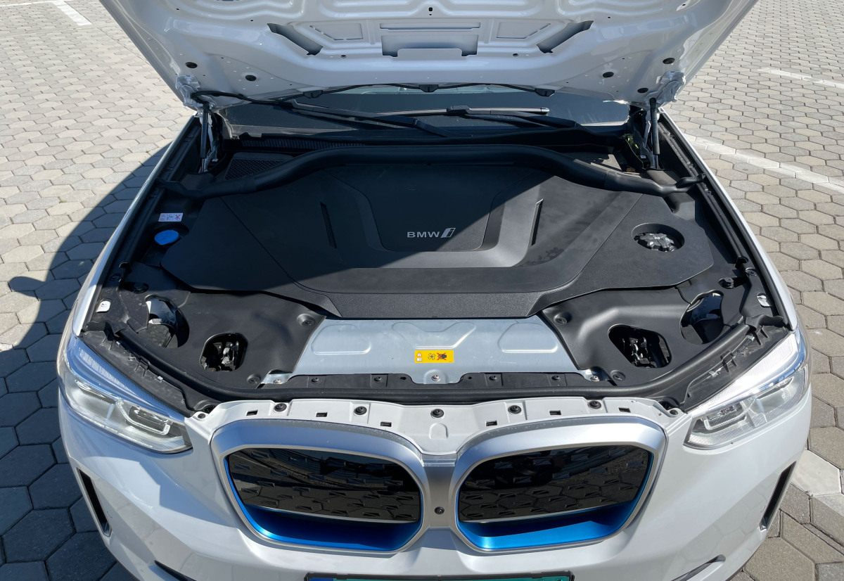 BMW iX3 - test 2021