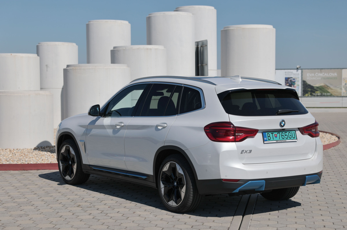 BMW iX3 - test 2021
