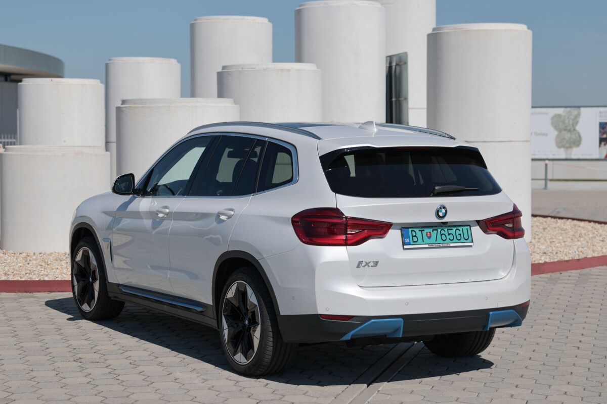 BMW iX3 - test 2021