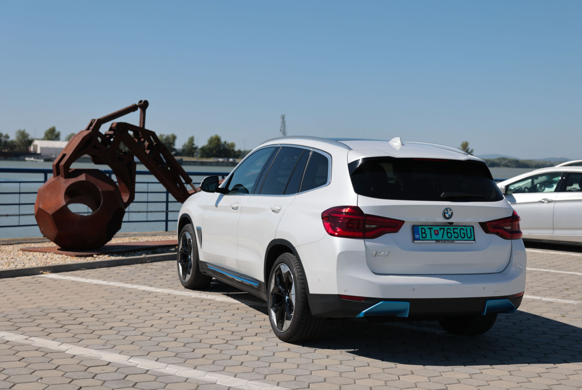 BMW iX3 - test 2021